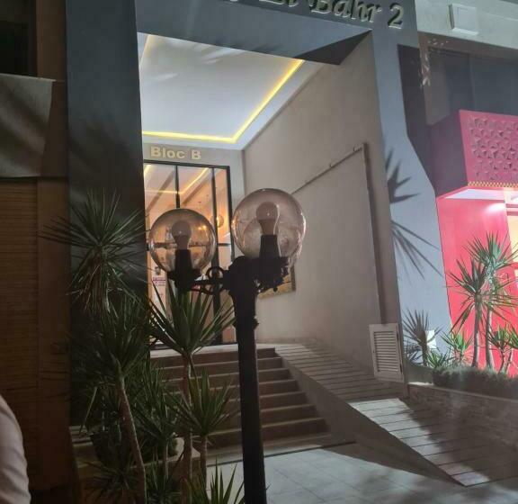 Appartement Avec Piscine Vue Sur Mer Dans Un Quartier Balnéaire Résidentiel Animé