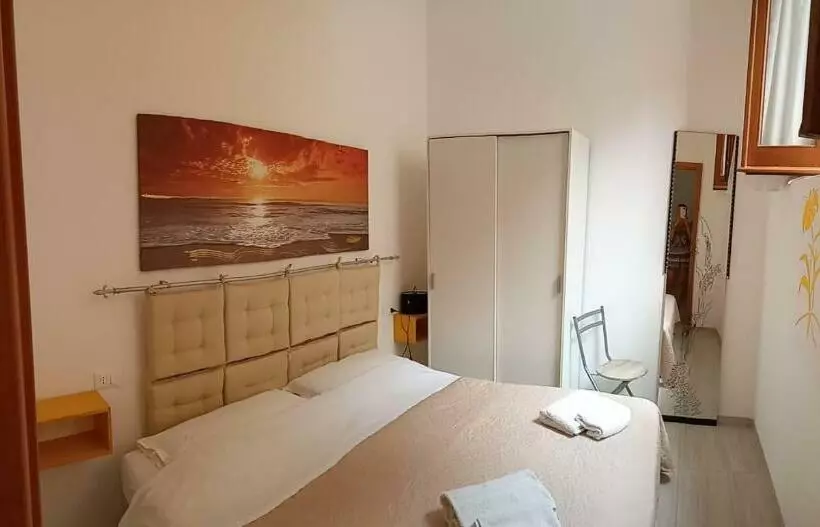 Roberto Guest House