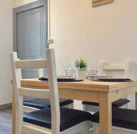 Charmant T2 Proche Vieille Ville