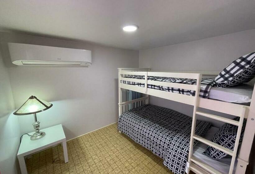 Falls House Downtown Niagara Falls Canada