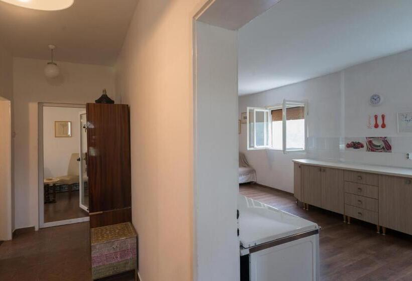 Kuca Na Selu + Besplatan Parking