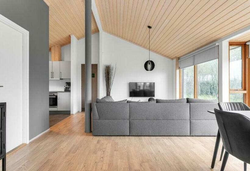 Scandinavian Villa In South Iceland