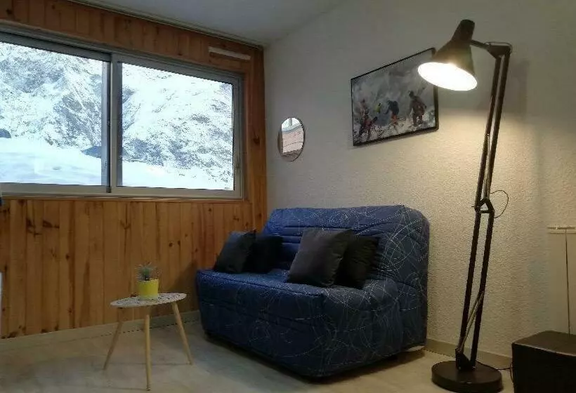 Ski Piau Engaly 50 M Des Pistes De Ski Et Du Cœur De Station