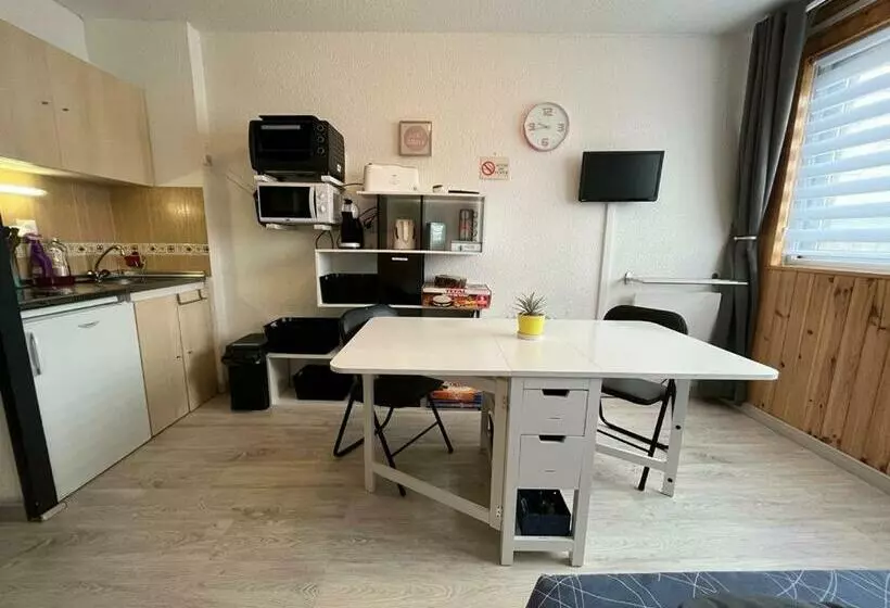 Ski Piau Engaly 50 M Des Pistes De Ski Et Du Cœur De Station