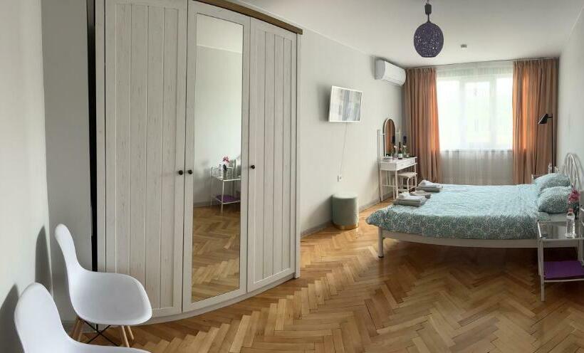 авиа  бижу в полите на царевец