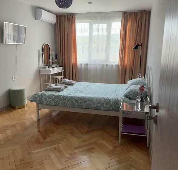 авиа  бижу в полите на царевец