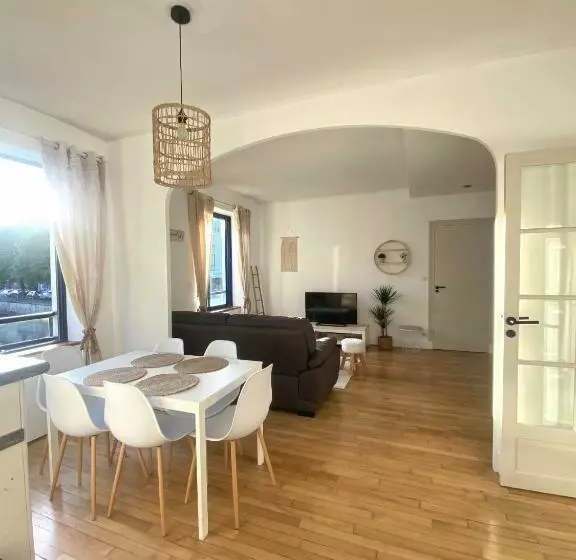 Quimper: T3 Avec Vue Cathédrale Proche Gare