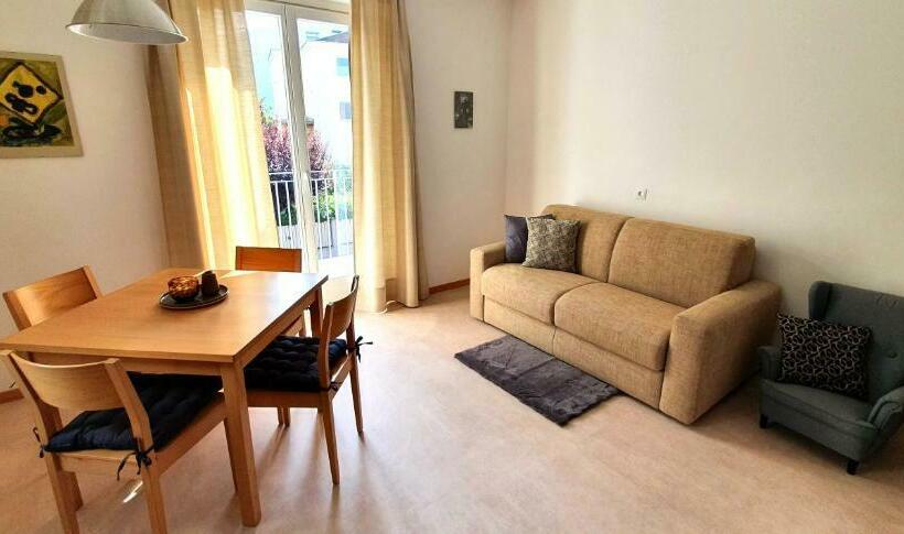 Zweizimmer Wohnung Mit Parkgarage