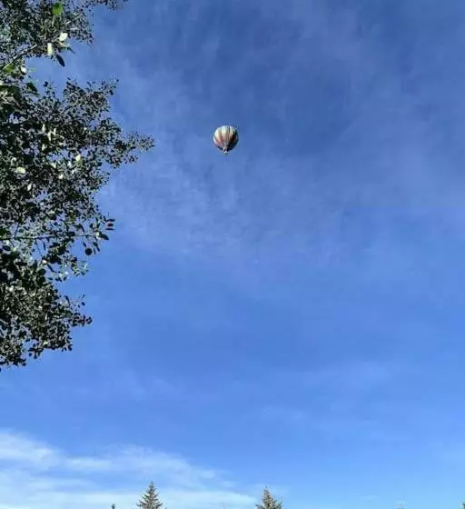 Talisman Amazing Views Walk To Uptown Sleeps 4