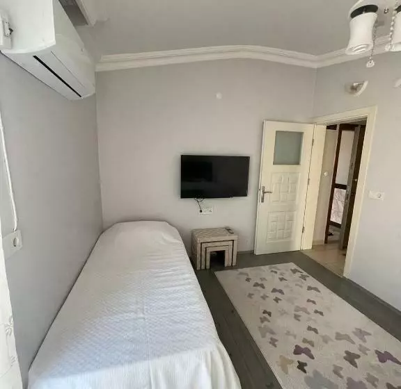 Merkezde Mangal Olanağı Sunan Kullanışlı çatı Katı