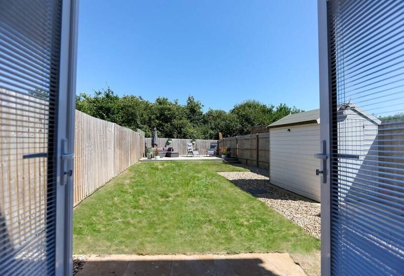 Elements 3 Bed Home In Bracklesham Bay