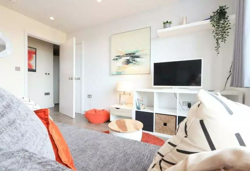 Flat 14 Southey House