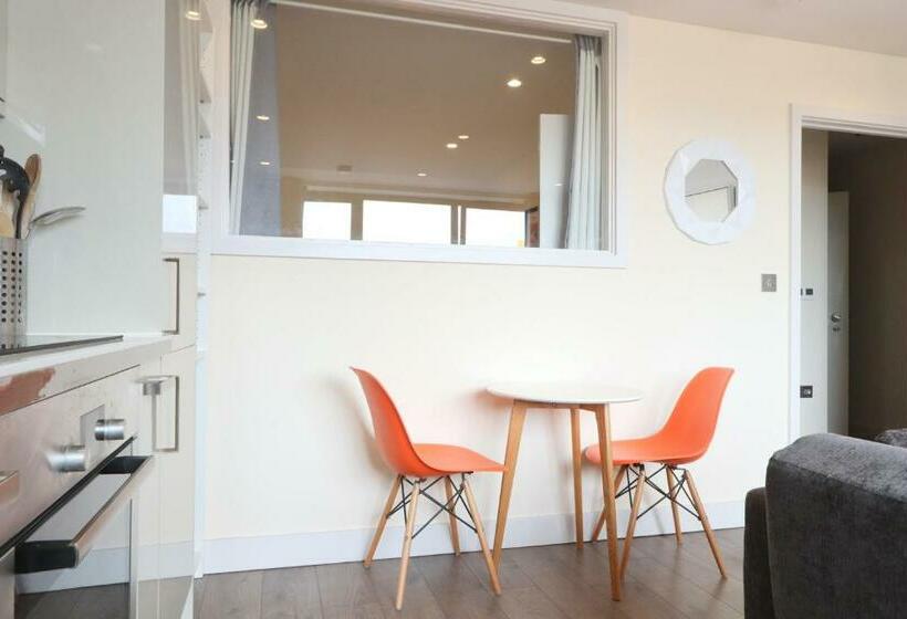 Flat 14 Southey House