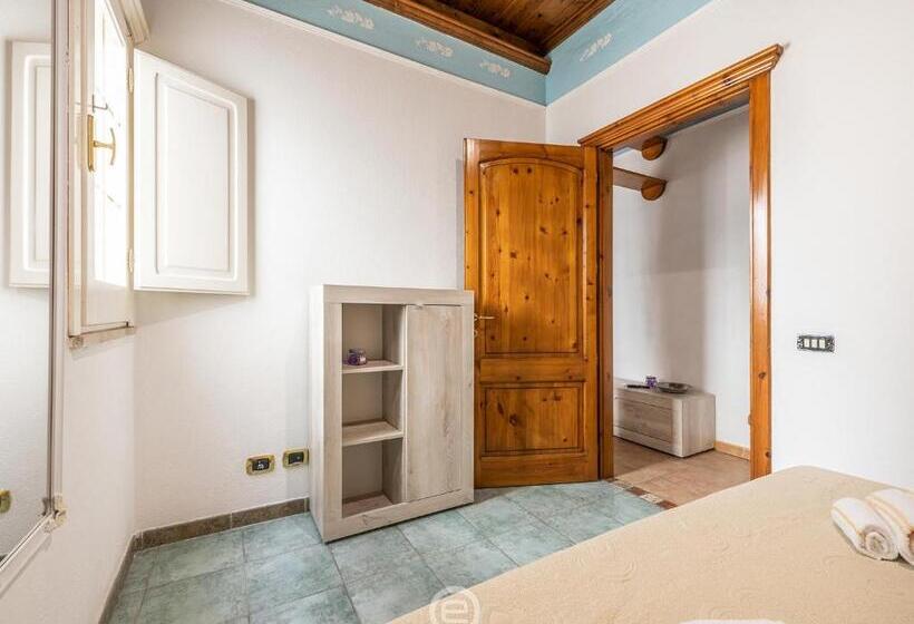 La Dama Dei Fiori Apartment