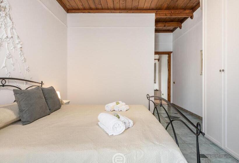 La Dama Dei Fiori Apartment