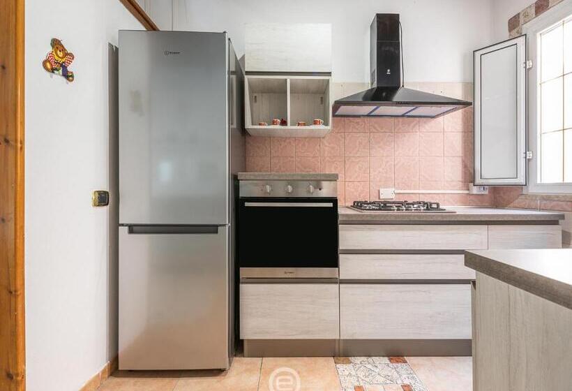 La Dama Dei Fiori Apartment