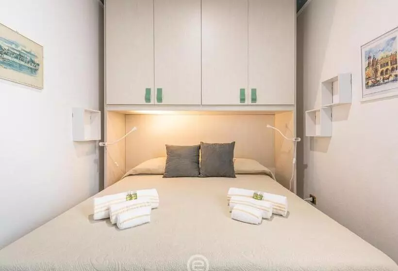 La Dama Dei Fiori Apartment