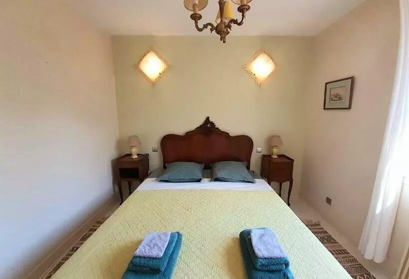 Maison Centre Ville Avec Jardin Privé Jonzac