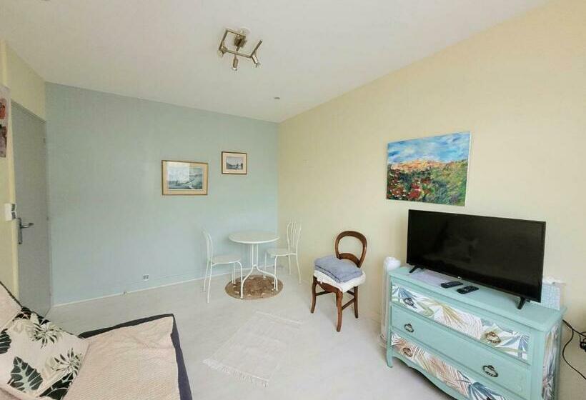 Maison Centre Ville Avec Jardin Privé Jonzac