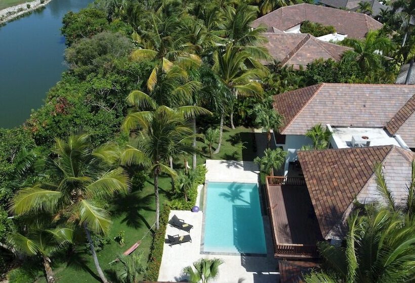Private Pool Villa In Puntacana Resort & Club