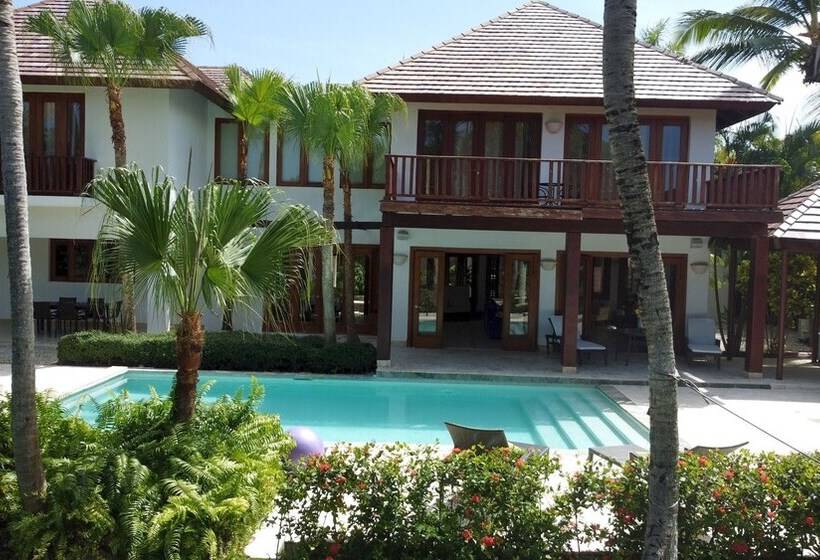 Private Pool Villa In Puntacana Resort & Club