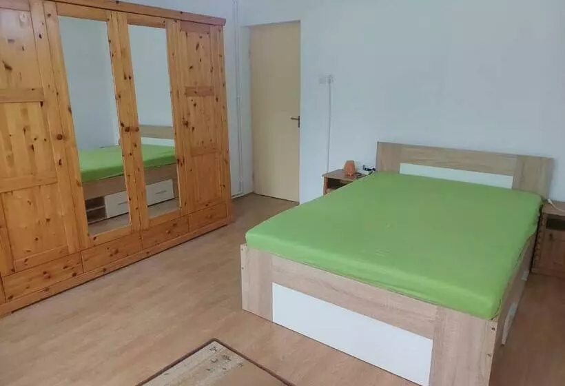 Schönes Ferienhaus Mit Grossem Pool 1200 M Zum Balaton