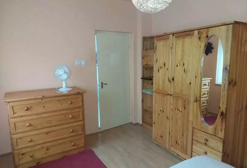 Schönes Ferienhaus Mit Grossem Pool 1200 M Zum Balaton