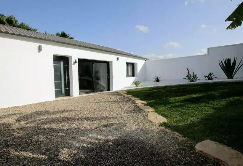 Tess Villa Le Clos Fleury