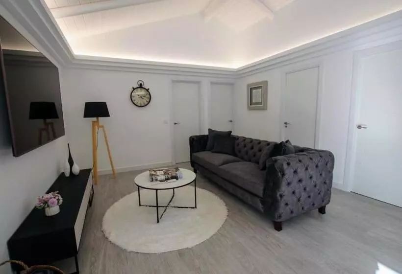 Tess Villa Le Clos Fleury