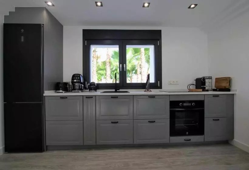 Tess Villa Le Clos Fleury