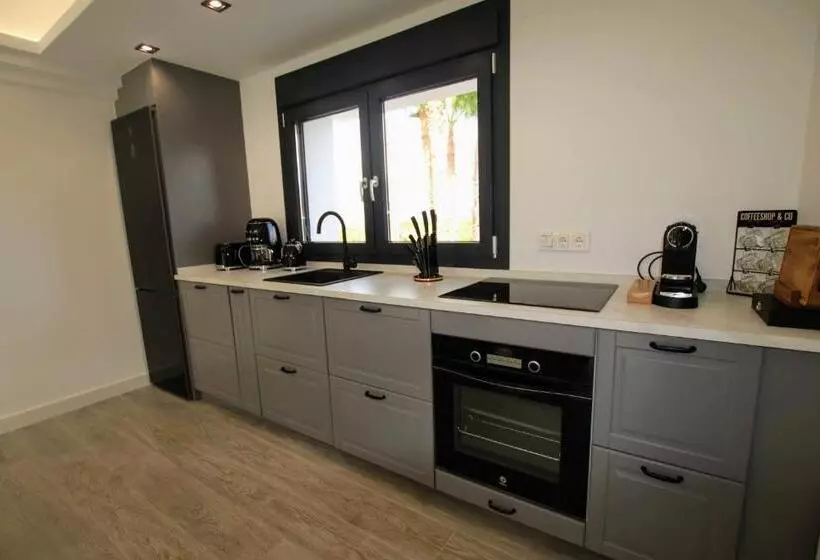 Tess Villa Le Clos Fleury