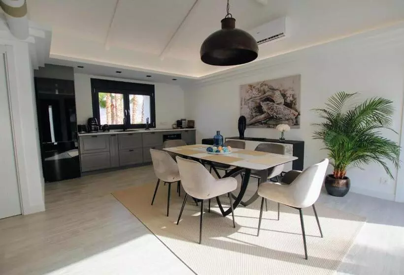 Tess Villa Le Clos Fleury