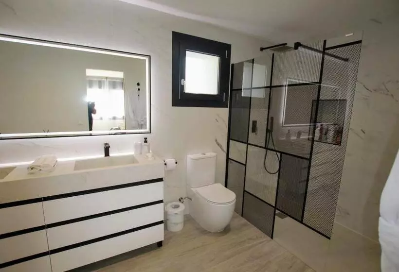 Tess Villa Le Clos Fleury