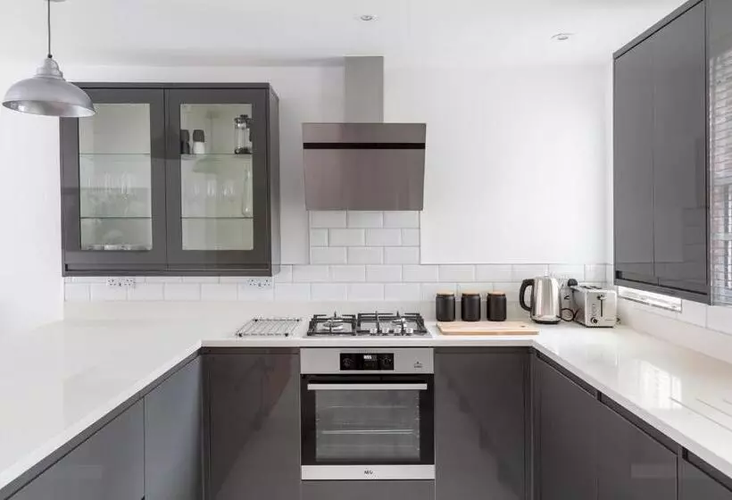 Hampden Apartments   The Louis