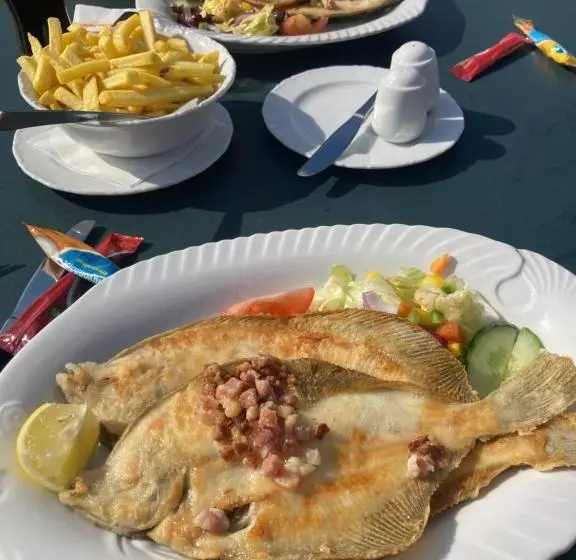 Schönewohnung Mit Eigenem Gsrten Und Eingang