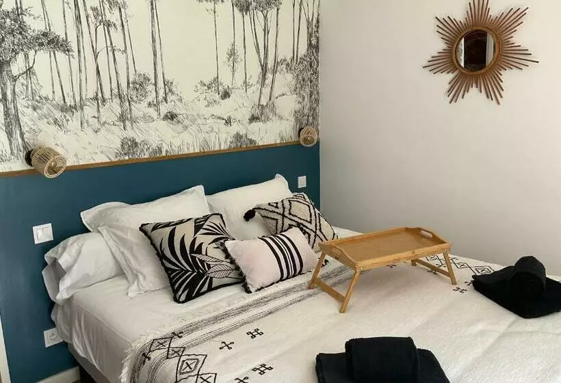 Studio Pour 2 Avec Terrasse Au Pied De La Cité : Ma Pierre à L’édifice