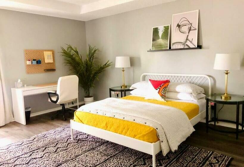 The Book Nook Books/arcade/grill