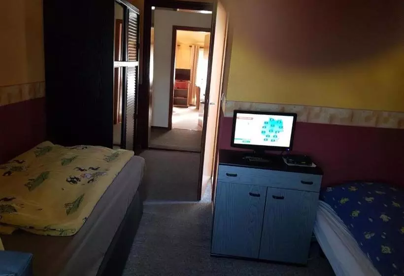 Aamiaismajoitus (B&B) -restaurant Pension Poppe