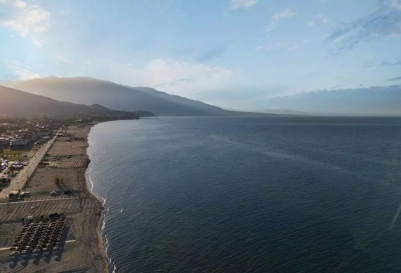 Eliza Hotel By Panel Hospitality