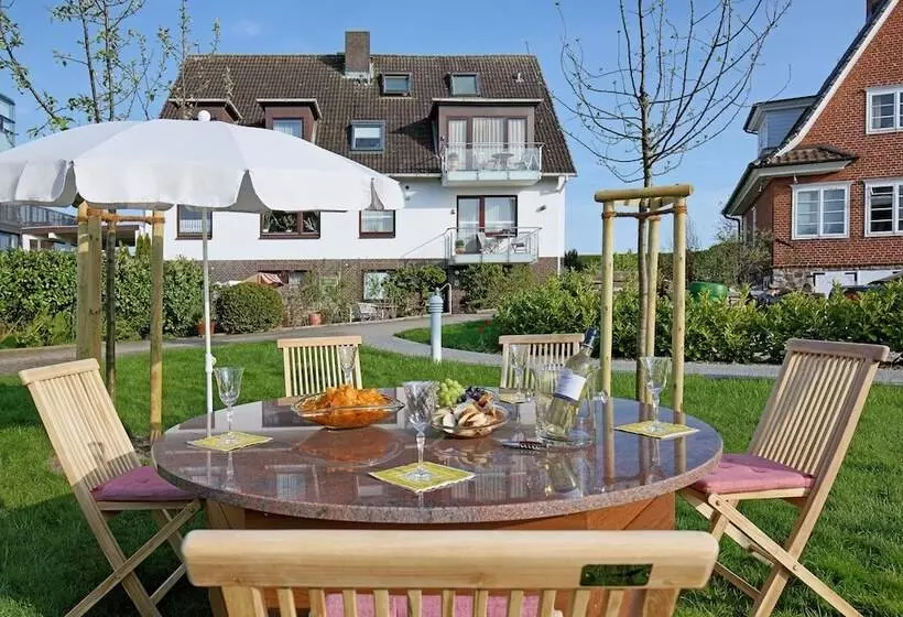 Büngers Apartment Hotel Mit Sommerstrandkorb & Gartensauna