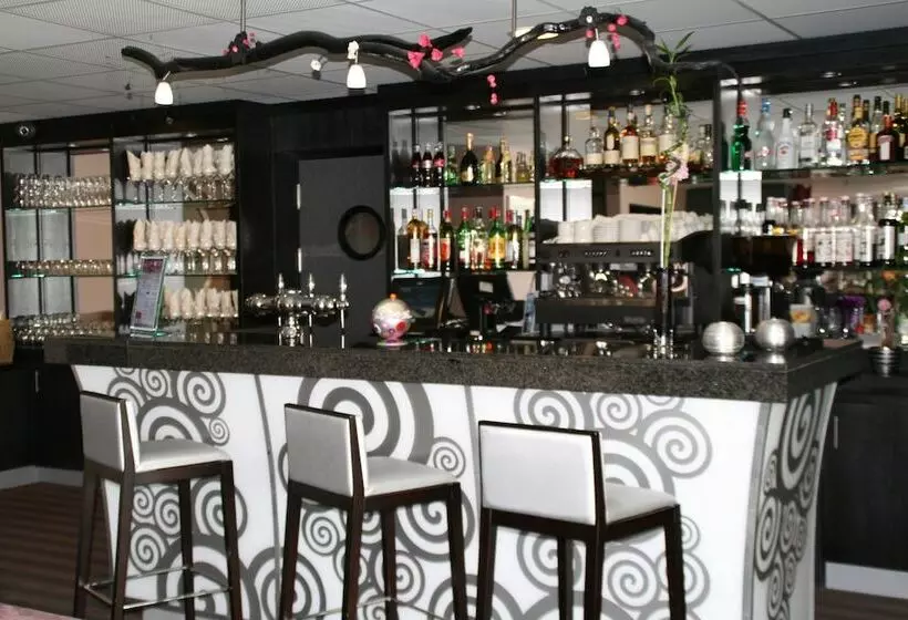 ホテル Ax Hôtel Spa & Restaurant