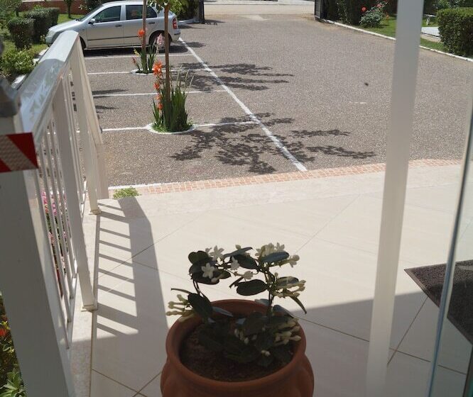 ホテル Brati Arcoudi