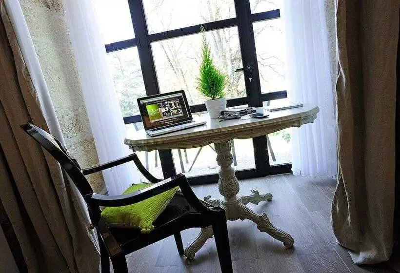 Hôtel Château Clément   Teritoria