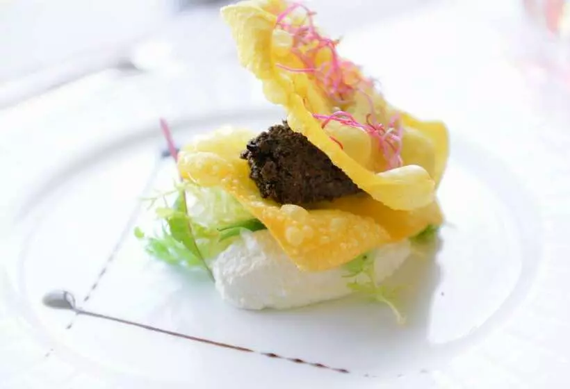 Отель Logis Hôtel Restaurant Des Corbières