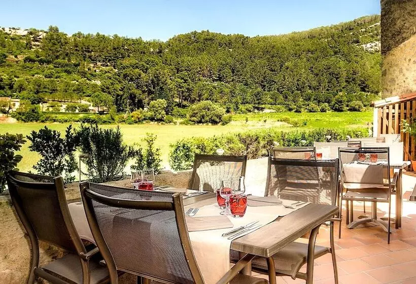 Отель Logis Hôtel Restaurant Des Corbières