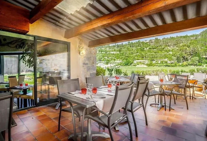 Отель Logis Hôtel Restaurant Des Corbières