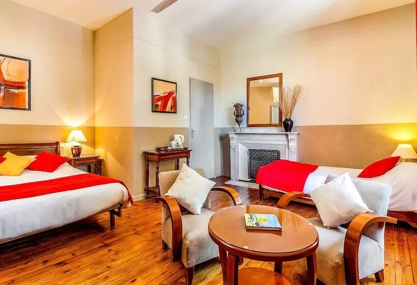 Отель Logis Hôtel Restaurant Des Corbières