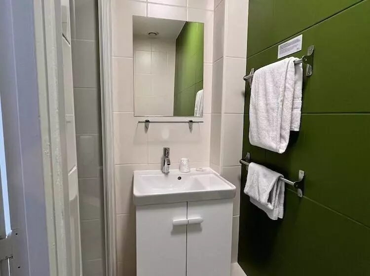 هتل Hôtel Le Keroman