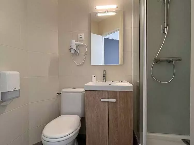 هتل Hôtel Le Keroman