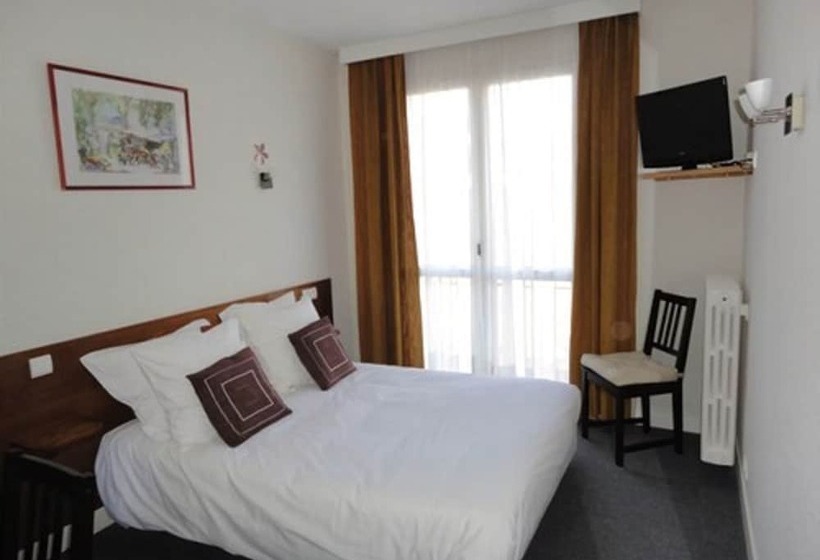 Отель Hôtel Ambroise